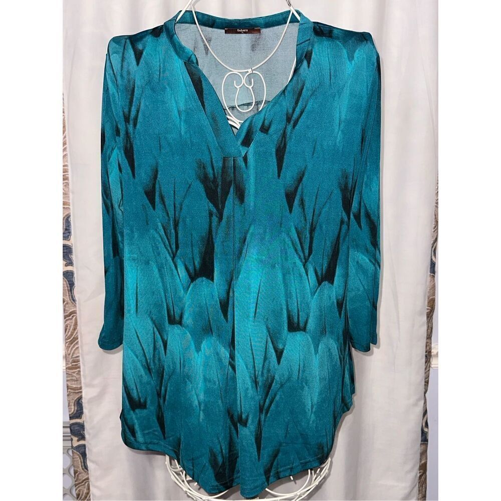 BEAUTIFUL Gaharu women green blouse top size XL Good condition